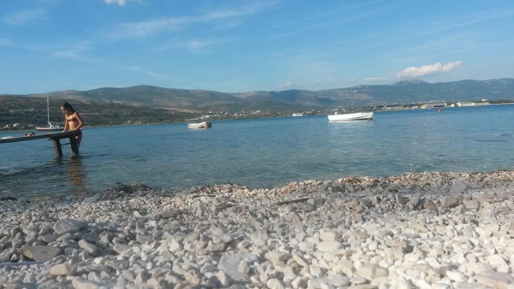 Apartments Dragan Trogir Bagian luar foto