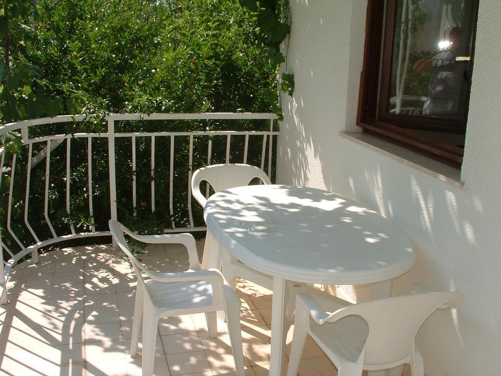 Apartments Dragan Trogir Bagian luar foto