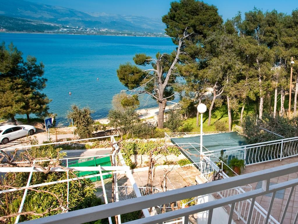 Apartments Dragan Trogir Bagian luar foto