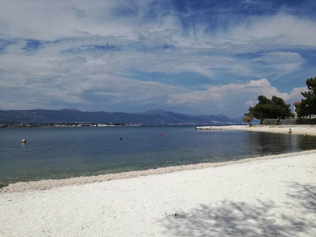 Apartments Dragan Trogir Bagian luar foto