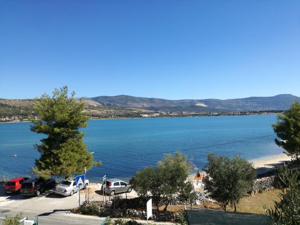 Apartments Dragan Trogir Bagian luar foto