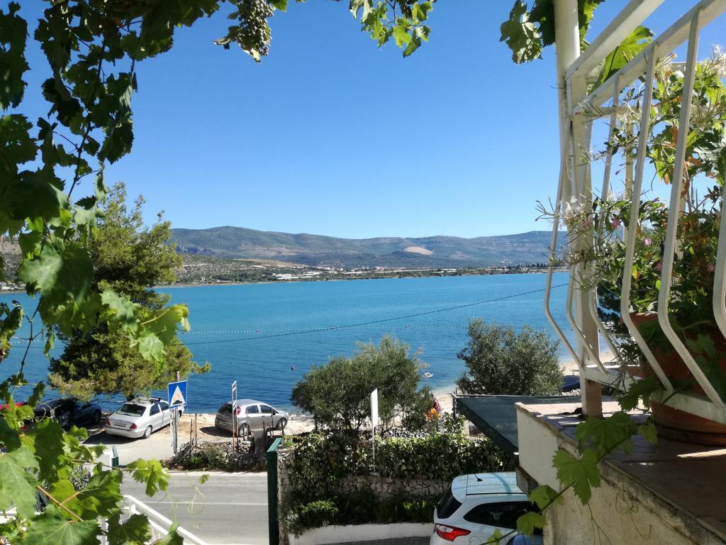 Apartments Dragan Trogir Bagian luar foto